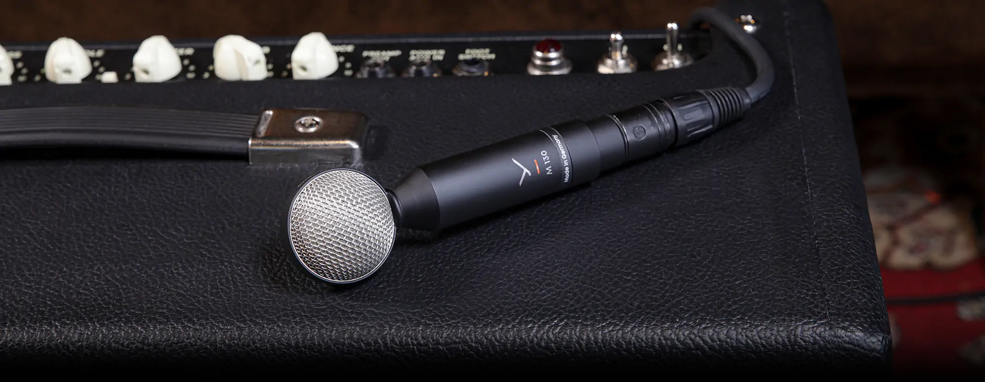 M 130: Dynamic double-ribbon microphone (figure-eight