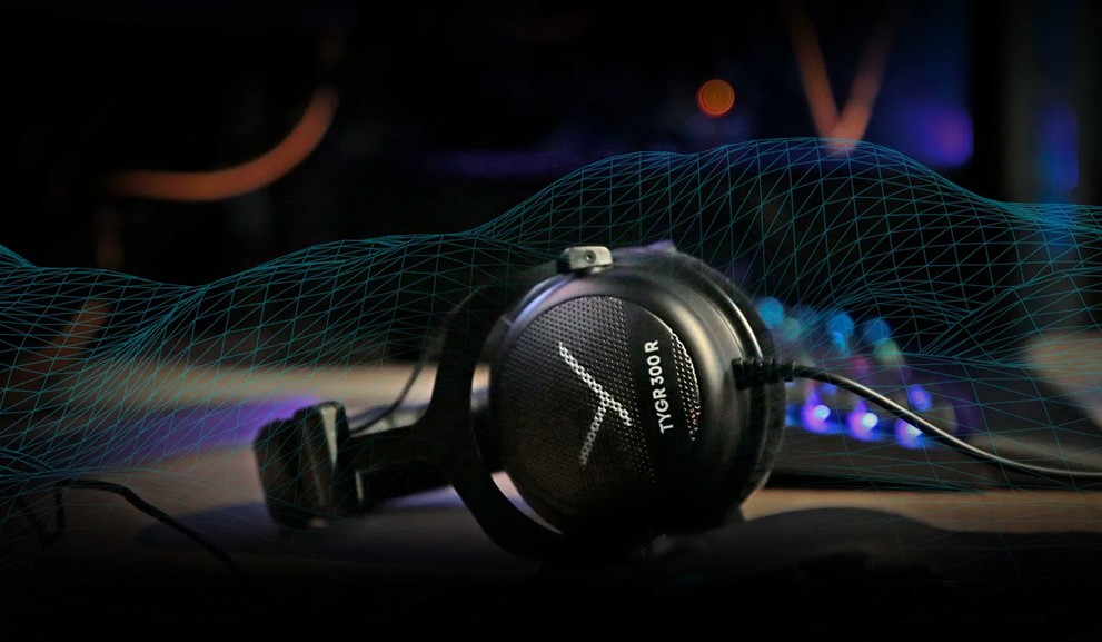 TYGR 300 R: Open-Back Gaming Headphones|beyerdynamic