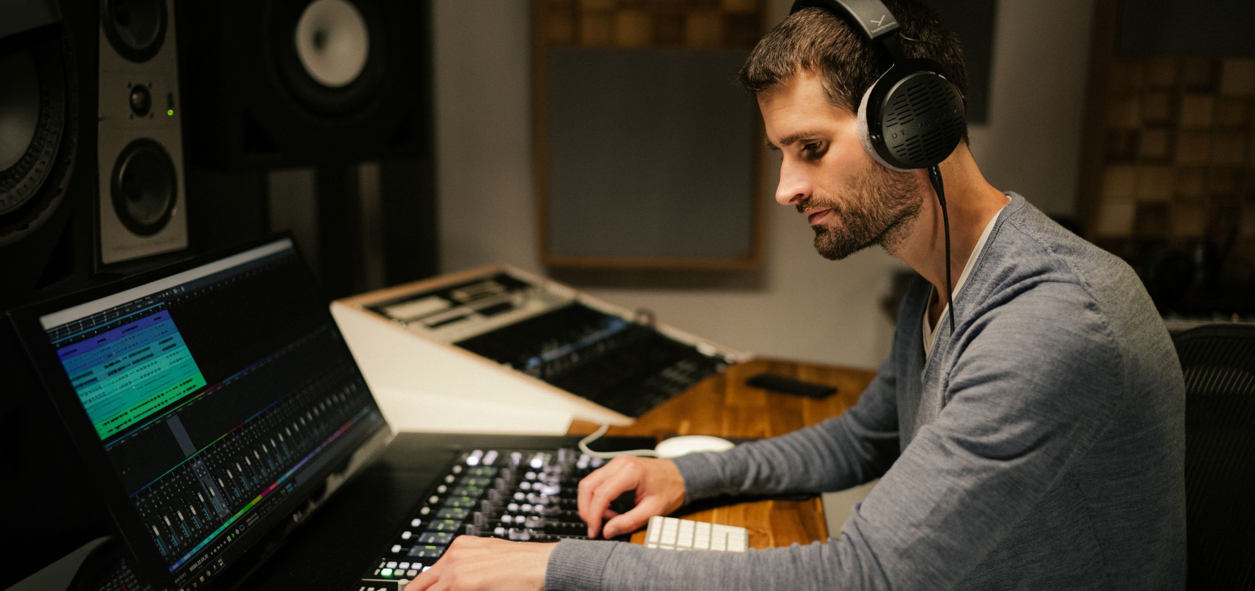 DT 900 PRO X: Mixing studio headphones | beyerdynamic DT 900 PRO X: Mixing studio headphones | beyerdynamic