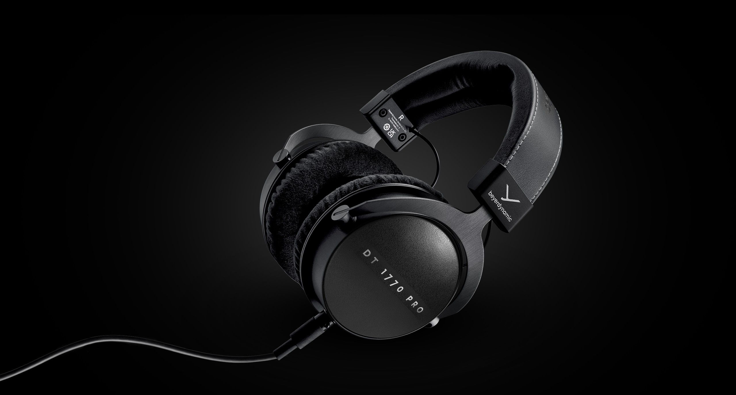 に*。様 【美品】beyerdynamic DT1770 PRO スタジオヘッド Amazon.com: beyerdynamic DT 1770 Pro Studio Headphone