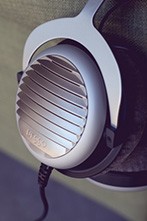 Premium hi-fi headphones DT 990 Edition|beyerdynamic