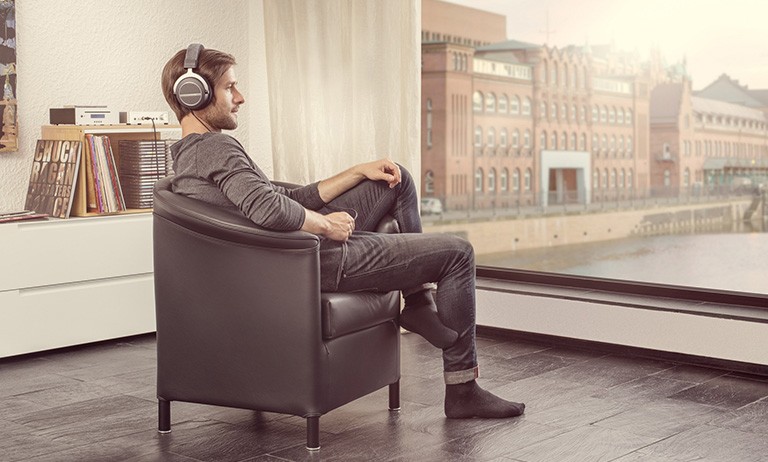 Amiron home: Headphones for audiophile listening pleasure Amiron home: Headphones for audiophile listening pleasure
