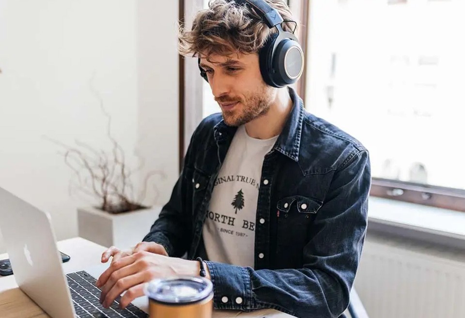 Mobiles Arbeiten - Kopfhörer zum Konzentrieren