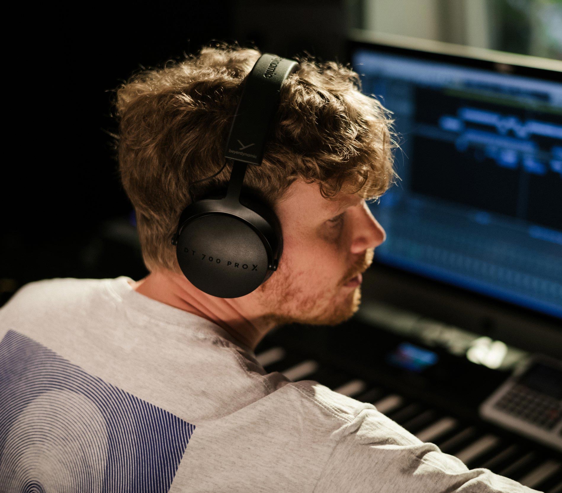 PRO X Headphones & Microphones | beyerdynamic