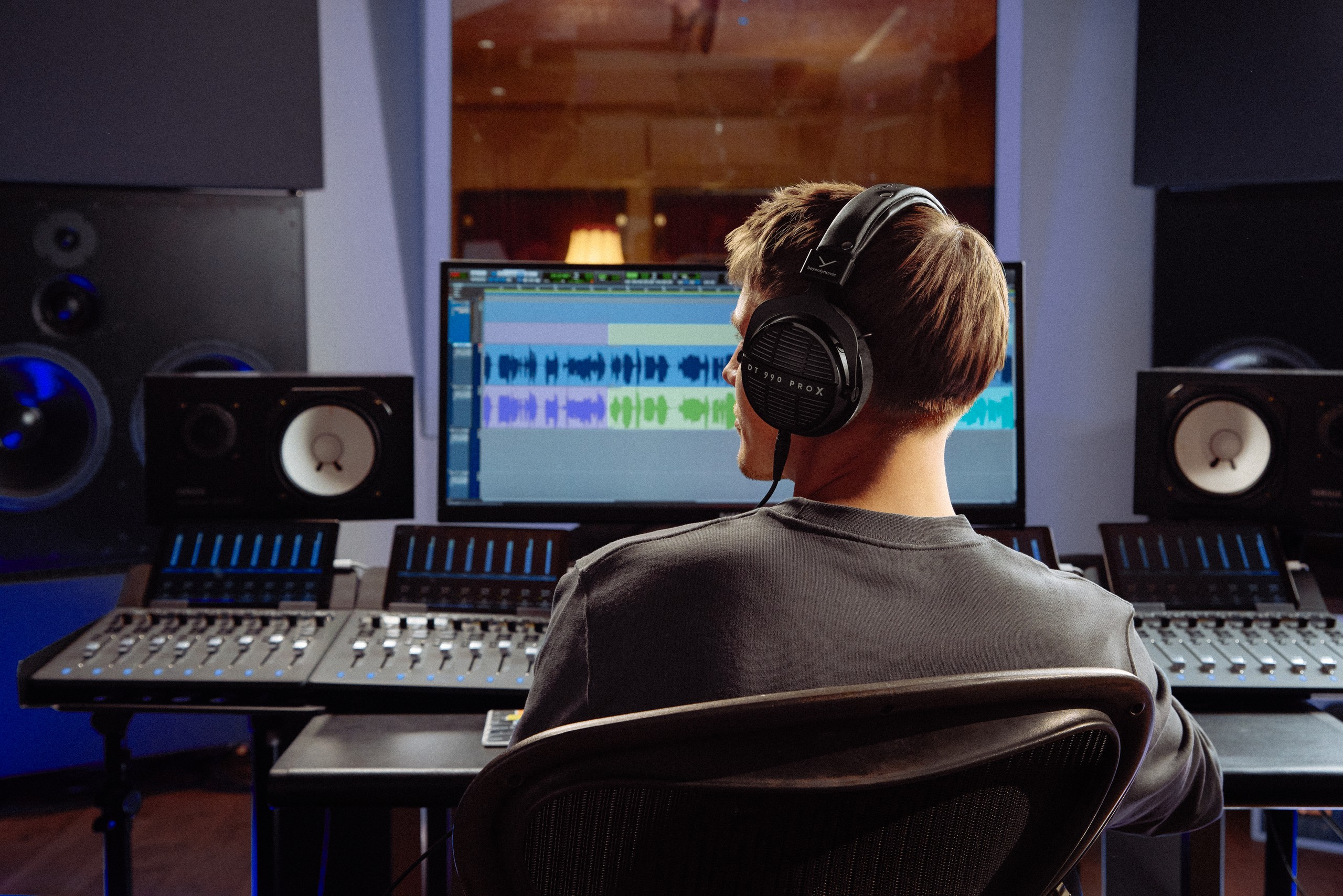 <font color="#ff5900">Ultra-comfortable</font><br>
even during long sessions