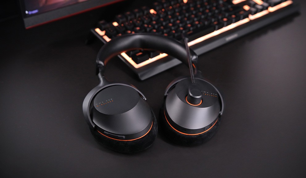 MMX 230 wireless: Closed-back Gaming Headset | beyerdynamic