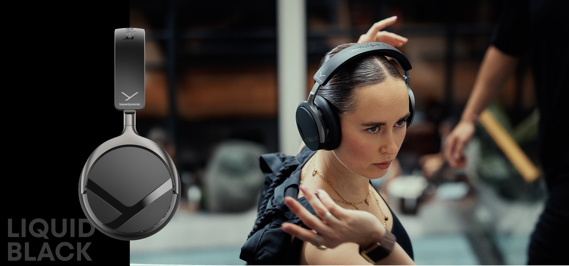 AVENTHO Y - Wireless Over-Ear-Kopfhörer in Black Liquid
